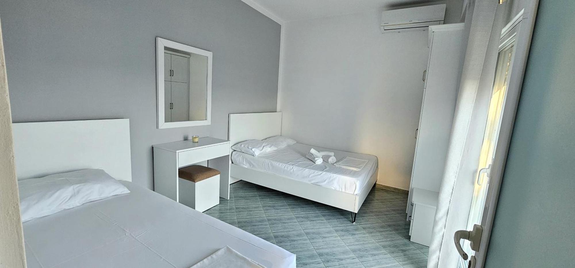 Joen Apartments Sarandë Exteriör bild