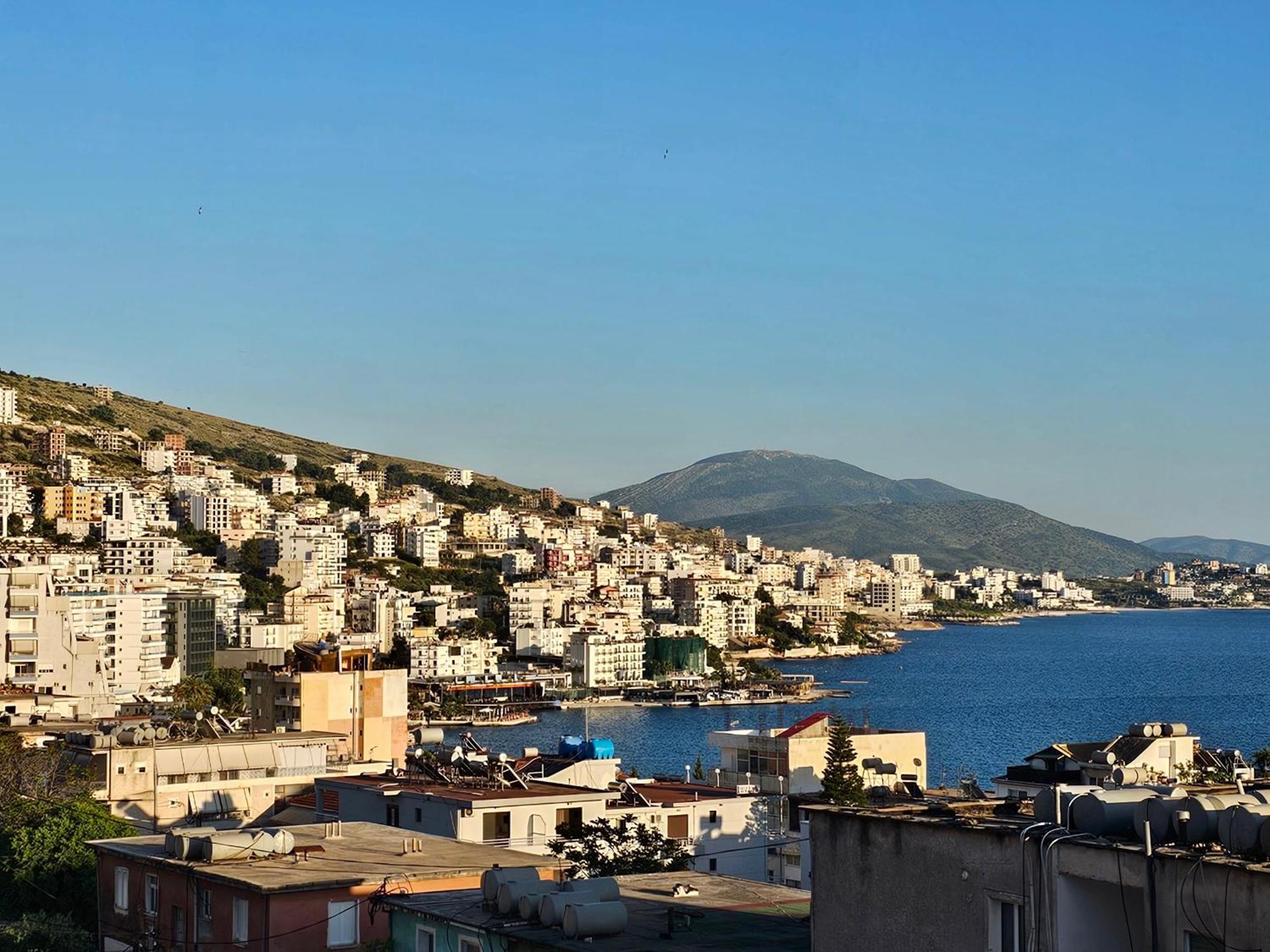 Joen Apartments Sarandë Exteriör bild